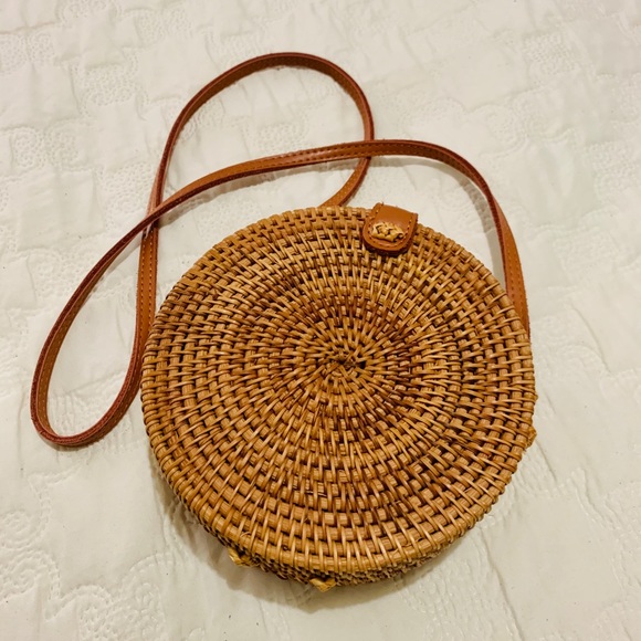 Urban Outfitters Handbags - NWOT Urban Outfitters Round Rattan Bag